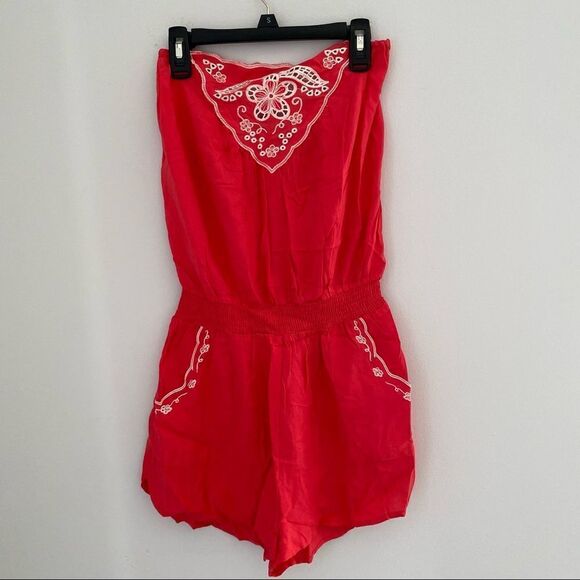 Forever 21 Strapless Eyelet Embroidered Romper Pink - Picture 1 of 4